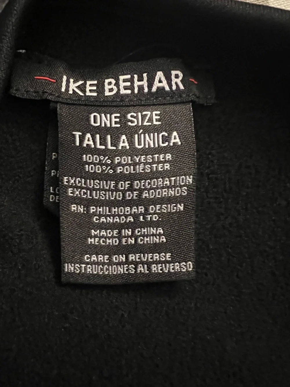 IKE BEHAR Reversible Plaid Wrap | One Size | Black & Gray Cozy Layer
